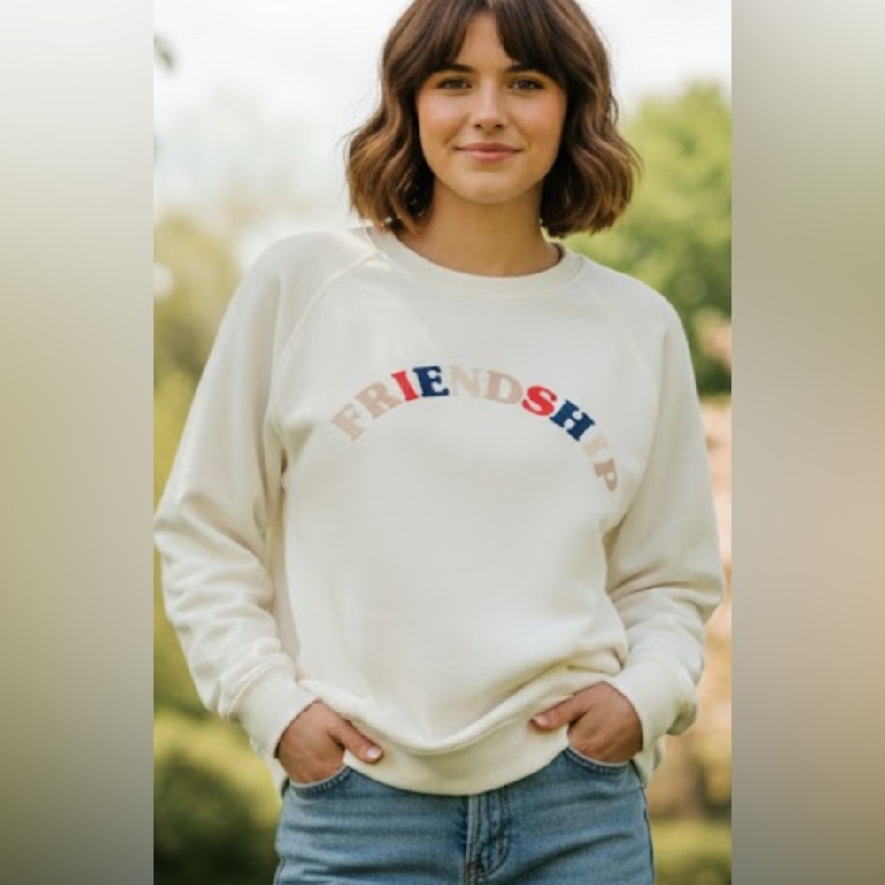 WITH LOVE FROM Emily + meritt White Friendship Sweatshirt size medium